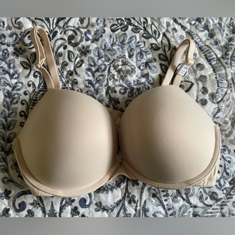 NWT Victoria’s Secret Super Push Bra